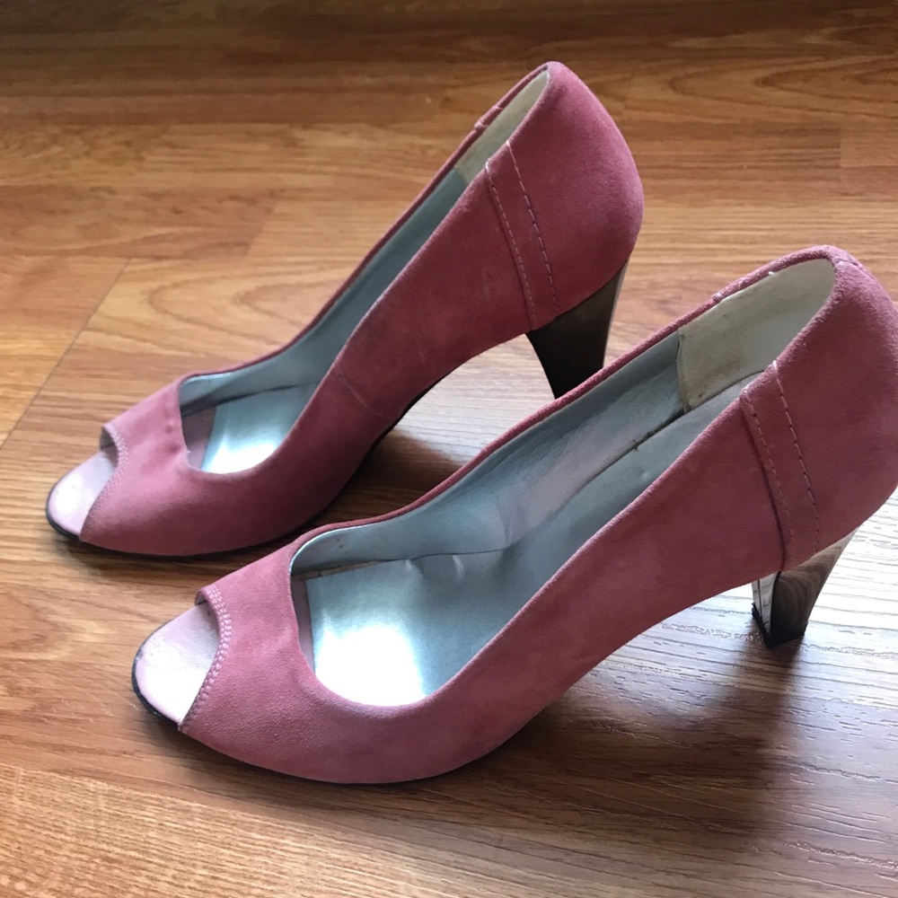 Pink high heel shoes Cellini